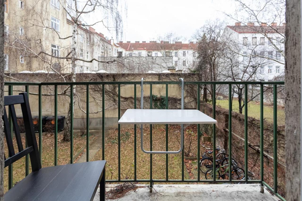 Balcony Apartment, 1 Min To U1 Reumannplatz Vienne Extérieur photo
